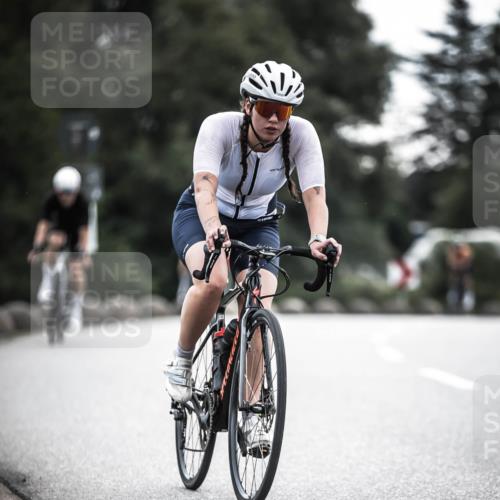 21.06.2026 - 29. Vierlanden-Triathlon H.Heesch http://msf.ph/oto/9908852 21.06.2026 09:26:21 Radfahren 55, 78, 106, 269 meine-sportfotos.de