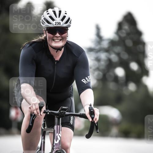 21.06.2026 - 29. Vierlanden-Triathlon H.Heesch http://msf.ph/oto/9908970 21.06.2026 09:26:55 Radfahren 90, 197, 230, 1355 meine-sportfotos.de