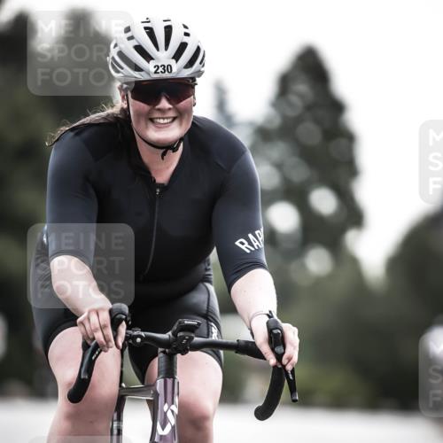 21.06.2026 - 29. Vierlanden-Triathlon H.Heesch http://msf.ph/oto/9908973 21.06.2026 09:26:55 Radfahren 90, 197, 230, 1355 meine-sportfotos.de