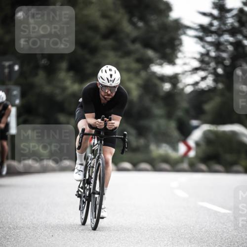 21.06.2026 - 29. Vierlanden-Triathlon H.Heesch http://msf.ph/oto/9909015 21.06.2026 09:27:07 Radfahren 75, 84, 169, 198 meine-sportfotos.de