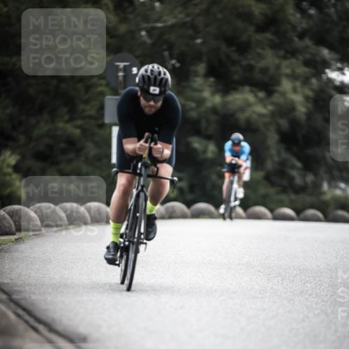 21.06.2026 - 29. Vierlanden-Triathlon H.Heesch http://msf.ph/oto/9909053 21.06.2026 09:27:16 Radfahren 27, 43, 56, 103, 139, 179, 198 meine-sportfotos.de