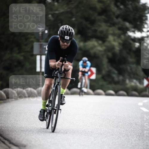 21.06.2026 - 29. Vierlanden-Triathlon H.Heesch http://msf.ph/oto/9909066 21.06.2026 09:27:16 Radfahren 27, 43, 56, 103, 139, 179, 198 meine-sportfotos.de