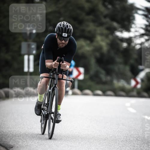 21.06.2026 - 29. Vierlanden-Triathlon H.Heesch http://msf.ph/oto/9909069 21.06.2026 09:27:16 Radfahren 27, 43, 56, 103, 139, 179, 198 meine-sportfotos.de