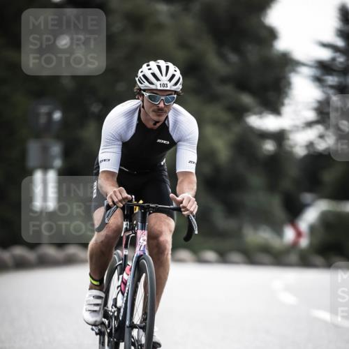 21.06.2026 - 29. Vierlanden-Triathlon H.Heesch http://msf.ph/oto/9909130 21.06.2026 09:27:23 Radfahren 56, 69, 86, 103, 130, 139, 157 meine-sportfotos.de