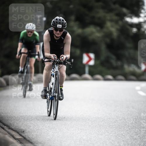21.06.2026 - 29. Vierlanden-Triathlon H.Heesch http://msf.ph/oto/9909149 21.06.2026 09:27:42 Radfahren 135, 243, 259 meine-sportfotos.de