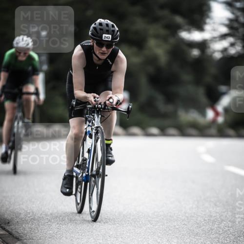 21.06.2026 - 29. Vierlanden-Triathlon H.Heesch http://msf.ph/oto/9909158 21.06.2026 09:27:43 Radfahren 135, 243, 259 meine-sportfotos.de