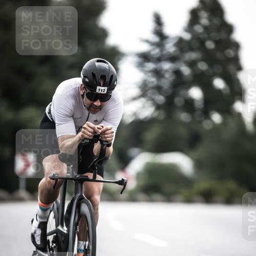 21.06.2026 - 29. Vierlanden-Triathlon H.Heesch http://msf.ph/oto/9909287 21.06.2026 09:28:07 Radfahren 112, 122 meine-sportfotos.de