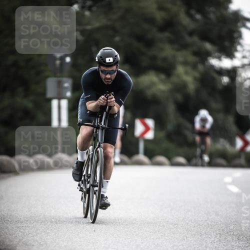21.06.2026 - 29. Vierlanden-Triathlon H.Heesch http://msf.ph/oto/9909323 21.06.2026 09:28:17 Radfahren 4, 151, 154, 277 meine-sportfotos.de