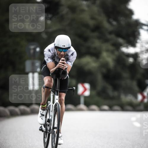 21.06.2026 - 29. Vierlanden-Triathlon H.Heesch http://msf.ph/oto/9909370 21.06.2026 09:29:08 Radfahren 5, 136, 142, 181, 195 meine-sportfotos.de
