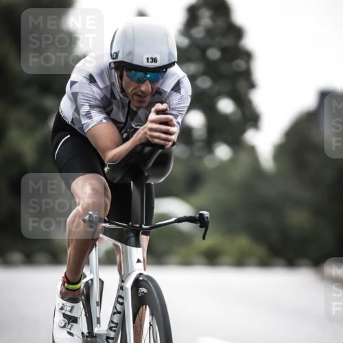 21.06.2026 - 29. Vierlanden-Triathlon H.Heesch http://msf.ph/oto/9909387 21.06.2026 09:29:08 Radfahren 5, 136, 142, 181, 195 meine-sportfotos.de