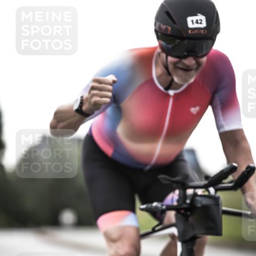 21.06.2026 - 29. Vierlanden-Triathlon H.Heesch http://msf.ph/oto/9909407 21.06.2026 09:29:14 Radfahren 5, 142, 181, 195 meine-sportfotos.de