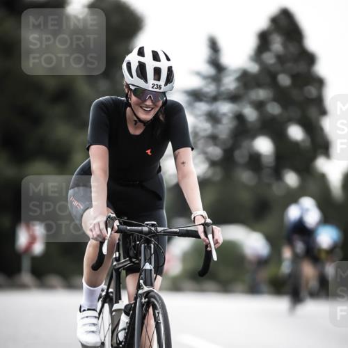 21.06.2026 - 29. Vierlanden-Triathlon H.Heesch http://msf.ph/oto/9909441 21.06.2026 09:29:24 Radfahren 141, 156, 236 meine-sportfotos.de