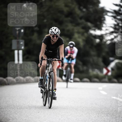 21.06.2026 - 29. Vierlanden-Triathlon H.Heesch http://msf.ph/oto/9909736 21.06.2026 09:29:40 Radfahren 186, 249 meine-sportfotos.de