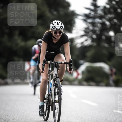 21.06.2026 - 29. Vierlanden-Triathlon H.Heesch http://msf.ph/oto/9909750 21.06.2026 09:29:41 Radfahren 186, 249 meine-sportfotos.de