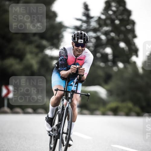 21.06.2026 - 29. Vierlanden-Triathlon H.Heesch http://msf.ph/oto/9909766 21.06.2026 09:29:42 Radfahren 186, 249, 281 meine-sportfotos.de