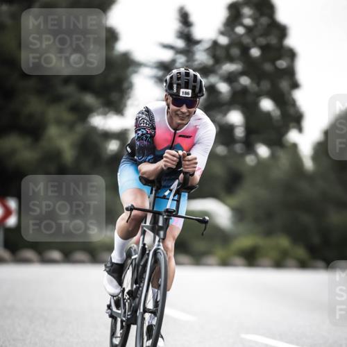 21.06.2026 - 29. Vierlanden-Triathlon H.Heesch http://msf.ph/oto/9909768 21.06.2026 09:29:42 Radfahren 186, 249, 281 meine-sportfotos.de