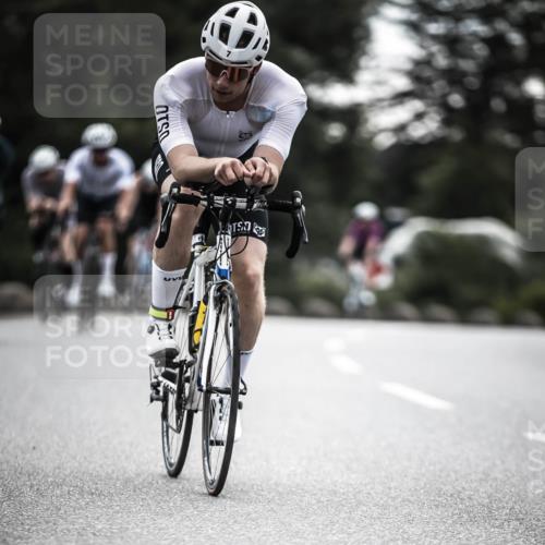21.06.2026 - 29. Vierlanden-Triathlon H.Heesch http://msf.ph/oto/9909846 21.06.2026 09:29:58 Radfahren 7, 38, 59, 67, 82, 88, 100, 109, 163, 276 meine-sportfotos.de