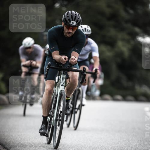 21.06.2026 - 29. Vierlanden-Triathlon H.Heesch http://msf.ph/oto/9909865 21.06.2026 09:30:00 Radfahren 7, 38, 59, 67, 82, 100, 109, 163, 232, 276 meine-sportfotos.de
