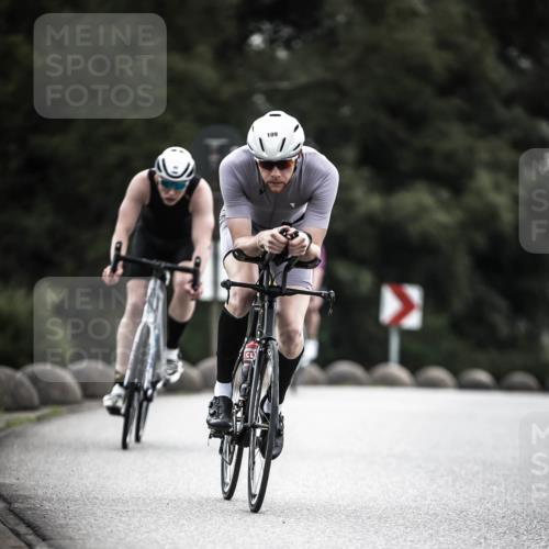 21.06.2026 - 29. Vierlanden-Triathlon H.Heesch http://msf.ph/oto/9909869 21.06.2026 09:30:01 Radfahren 7, 38, 59, 67, 82, 100, 109, 163, 232, 276 meine-sportfotos.de