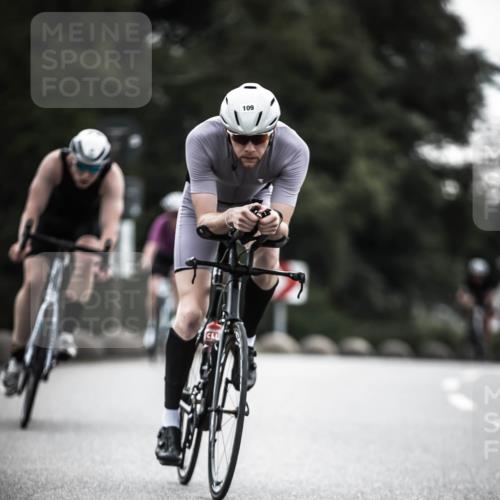 21.06.2026 - 29. Vierlanden-Triathlon H.Heesch http://msf.ph/oto/9909878 21.06.2026 09:30:01 Radfahren 7, 38, 59, 67, 82, 100, 109, 163, 232, 276 meine-sportfotos.de