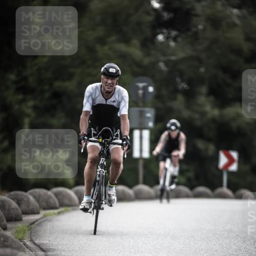 21.06.2026 - 29. Vierlanden-Triathlon H.Heesch http://msf.ph/oto/9910027 21.06.2026 09:30:20 Radfahren 80, 118, 133, 246 meine-sportfotos.de