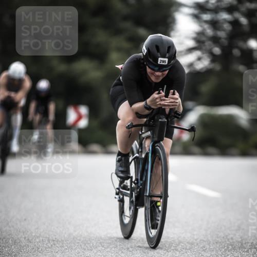 21.06.2026 - 29. Vierlanden-Triathlon H.Heesch http://msf.ph/oto/9910100 21.06.2026 09:30:32 Radfahren 35, 159, 225, 248, 295 meine-sportfotos.de