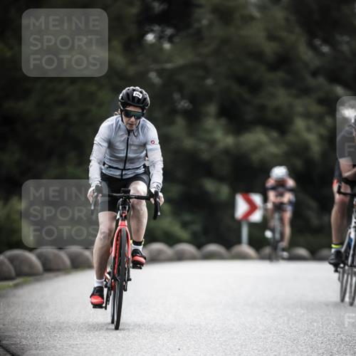 21.06.2026 - 29. Vierlanden-Triathlon H.Heesch http://msf.ph/oto/9910142 21.06.2026 09:30:37 Radfahren 35, 147, 159, 225, 248 meine-sportfotos.de