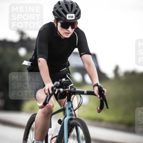 21.06.2026 - 29. Vierlanden-Triathlon H.Heesch http://msf.ph/oto/9910200 21.06.2026 09:30:56 Radfahren 238 meine-sportfotos.de
