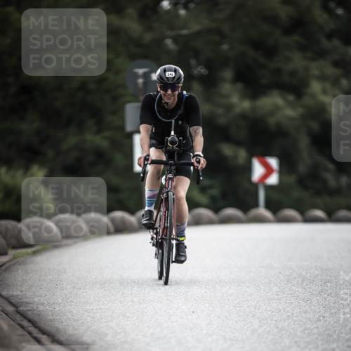 21.06.2026 - 29. Vierlanden-Triathlon H.Heesch http://msf.ph/oto/9910204 21.06.2026 09:31:06 Radfahren 2, 115, 124, 167, 245 meine-sportfotos.de
