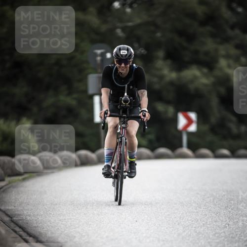 21.06.2026 - 29. Vierlanden-Triathlon H.Heesch http://msf.ph/oto/9910208 21.06.2026 09:31:06 Radfahren 2, 115, 124, 167, 245 meine-sportfotos.de