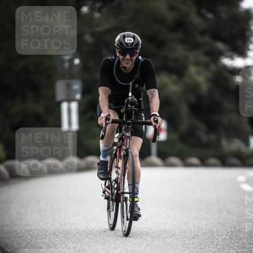 21.06.2026 - 29. Vierlanden-Triathlon H.Heesch http://msf.ph/oto/9910220 21.06.2026 09:31:06 Radfahren 2, 115, 124, 167, 245 meine-sportfotos.de