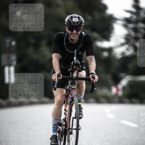 21.06.2026 - 29. Vierlanden-Triathlon H.Heesch http://msf.ph/oto/9910230 21.06.2026 09:31:07 Radfahren 2, 115, 124, 167, 245 meine-sportfotos.de