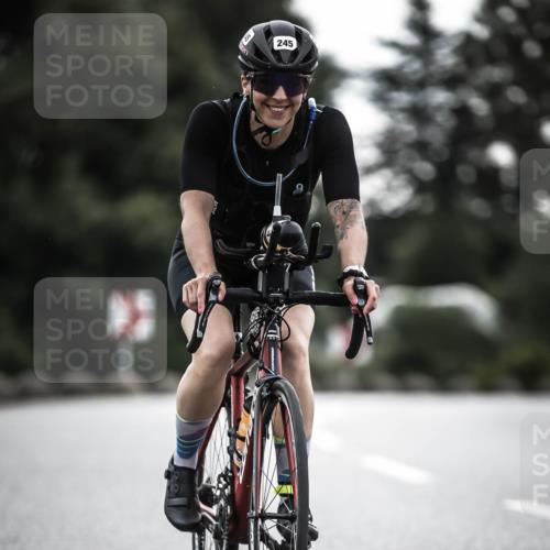 21.06.2026 - 29. Vierlanden-Triathlon H.Heesch http://msf.ph/oto/9910238 21.06.2026 09:31:07 Radfahren 2, 115, 124, 167, 245 meine-sportfotos.de
