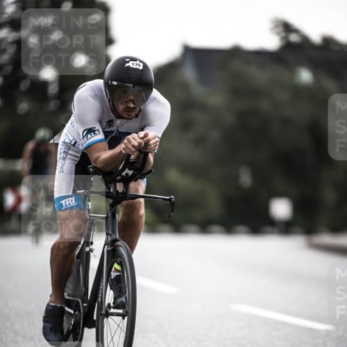 21.06.2026 - 29. Vierlanden-Triathlon H.Heesch http://msf.ph/oto/9910401 21.06.2026 09:32:06 Radfahren 50, 126, 131, 175, 205, 220, 275 meine-sportfotos.de