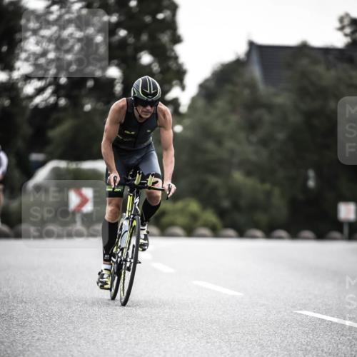 21.06.2026 - 29. Vierlanden-Triathlon H.Heesch http://msf.ph/oto/9910407 21.06.2026 09:32:09 Radfahren 48, 131, 175, 205, 220, 275 meine-sportfotos.de
