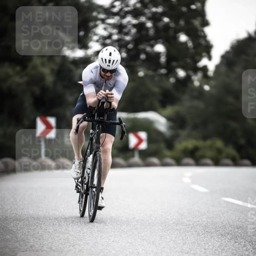 21.06.2026 - 29. Vierlanden-Triathlon H.Heesch http://msf.ph/oto/9910444 21.06.2026 09:33:16 Radfahren 68 meine-sportfotos.de