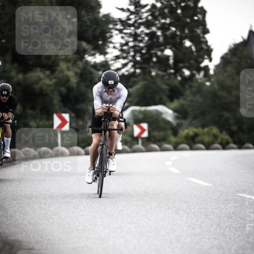 21.06.2026 - 29. Vierlanden-Triathlon H.Heesch http://msf.ph/oto/9910494 21.06.2026 09:33:55 Radfahren 40, 47, 96, 101, 153, 187 meine-sportfotos.de