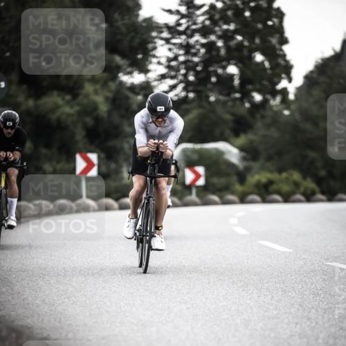 21.06.2026 - 29. Vierlanden-Triathlon H.Heesch http://msf.ph/oto/9910498 21.06.2026 09:33:55 Radfahren 40, 47, 96, 101, 153, 187 meine-sportfotos.de