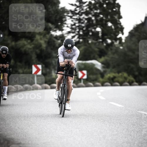21.06.2026 - 29. Vierlanden-Triathlon H.Heesch http://msf.ph/oto/9910500 21.06.2026 09:33:55 Radfahren 40, 47, 96, 101, 153, 187 meine-sportfotos.de
