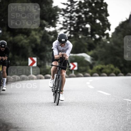 21.06.2026 - 29. Vierlanden-Triathlon H.Heesch http://msf.ph/oto/9910502 21.06.2026 09:33:55 Radfahren 40, 47, 96, 101, 153, 187 meine-sportfotos.de