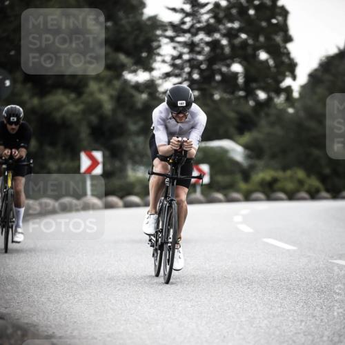 21.06.2026 - 29. Vierlanden-Triathlon H.Heesch http://msf.ph/oto/9910504 21.06.2026 09:33:55 Radfahren 40, 47, 96, 101, 153, 187 meine-sportfotos.de