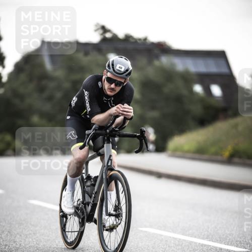 21.06.2026 - 29. Vierlanden-Triathlon H.Heesch http://msf.ph/oto/9910520 21.06.2026 09:33:57 Radfahren 40, 47, 96, 101, 153, 187 meine-sportfotos.de
