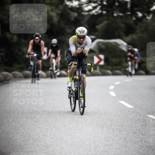 21.06.2026 - 29. Vierlanden-Triathlon H.Heesch http://msf.ph/oto/9910704 21.06.2026 09:35:48 Radfahren 105, 122, 161, 198, 270, 279 meine-sportfotos.de