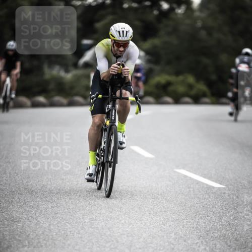 21.06.2026 - 29. Vierlanden-Triathlon H.Heesch http://msf.ph/oto/9910718 21.06.2026 09:35:49 Radfahren 105, 122, 161, 198, 270, 279 meine-sportfotos.de