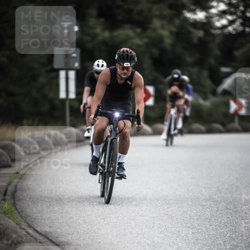 21.06.2026 - 29. Vierlanden-Triathlon H.Heesch http://msf.ph/oto/9910726 21.06.2026 09:35:51 Radfahren 86, 105, 122, 161, 198, 270, 279 meine-sportfotos.de