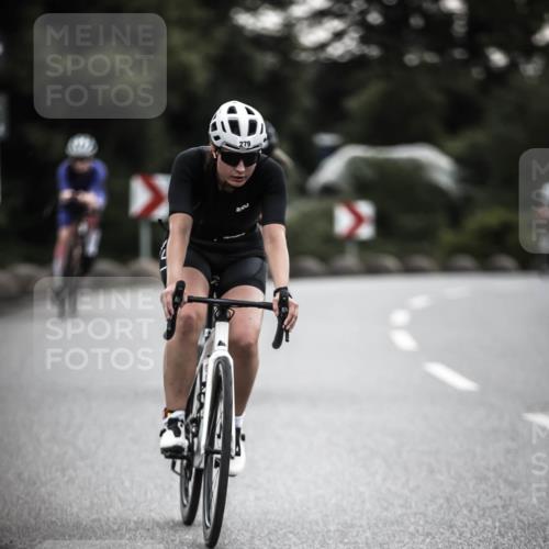 21.06.2026 - 29. Vierlanden-Triathlon H.Heesch http://msf.ph/oto/9910756 21.06.2026 09:35:53 Radfahren 86, 90, 105, 122, 161, 176, 198, 200, 270, 279 meine-sportfotos.de