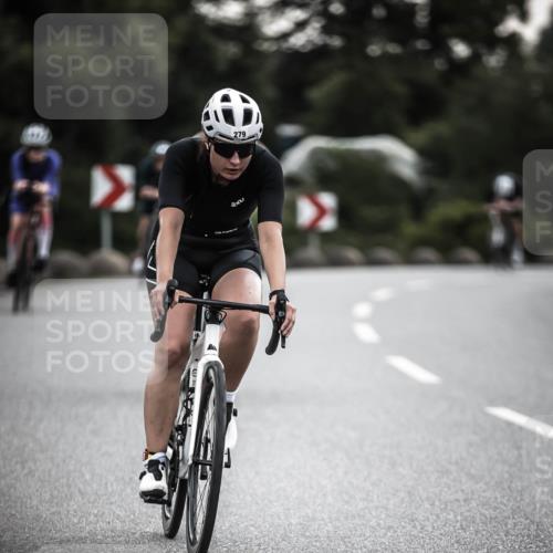 21.06.2026 - 29. Vierlanden-Triathlon H.Heesch http://msf.ph/oto/9910758 21.06.2026 09:35:53 Radfahren 86, 90, 105, 122, 161, 176, 198, 200, 270, 279 meine-sportfotos.de
