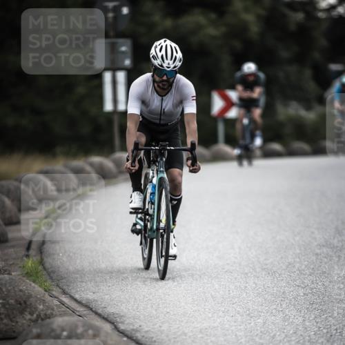 21.06.2026 - 29. Vierlanden-Triathlon H.Heesch http://msf.ph/oto/9910884 21.06.2026 09:36:11 Radfahren 6, 130, 135, 180 meine-sportfotos.de