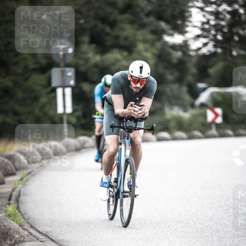 21.06.2026 - 29. Vierlanden-Triathlon H.Heesch http://msf.ph/oto/9910908 21.06.2026 09:36:15 Radfahren 6, 23, 111, 130, 135, 180, 216 meine-sportfotos.de