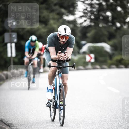 21.06.2026 - 29. Vierlanden-Triathlon H.Heesch http://msf.ph/oto/9910918 21.06.2026 09:36:15 Radfahren 6, 23, 111, 130, 135, 180, 216 meine-sportfotos.de